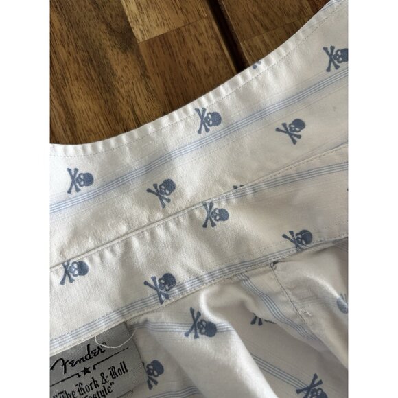 Fender White Button Down Shirt Mens Medium Rock Roll Skulls - Picture 6 of 16